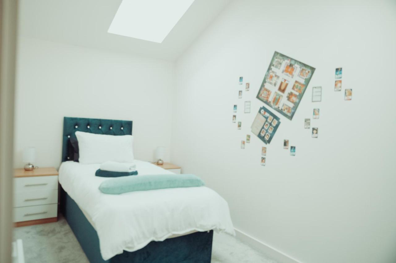 Apartment Bv Rare 3 Bedrooms At Conditioning House Bradford Perfect For Contractors Bradford (West Yorkshire)